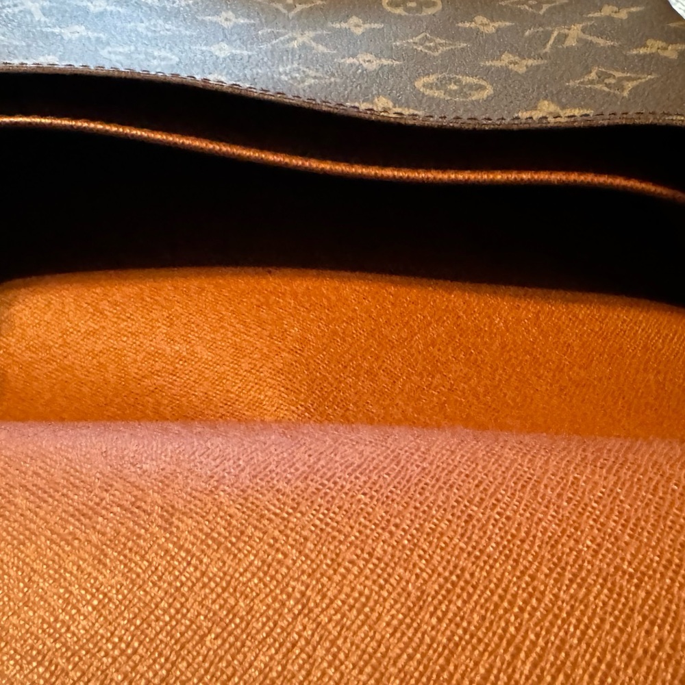Louis Vuitton Brown Monogram Crossbody Bag with Tan Trim - Picture 10 of 11